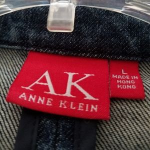 New Anne Klein denim jacket very smooth and comfortable with stretch